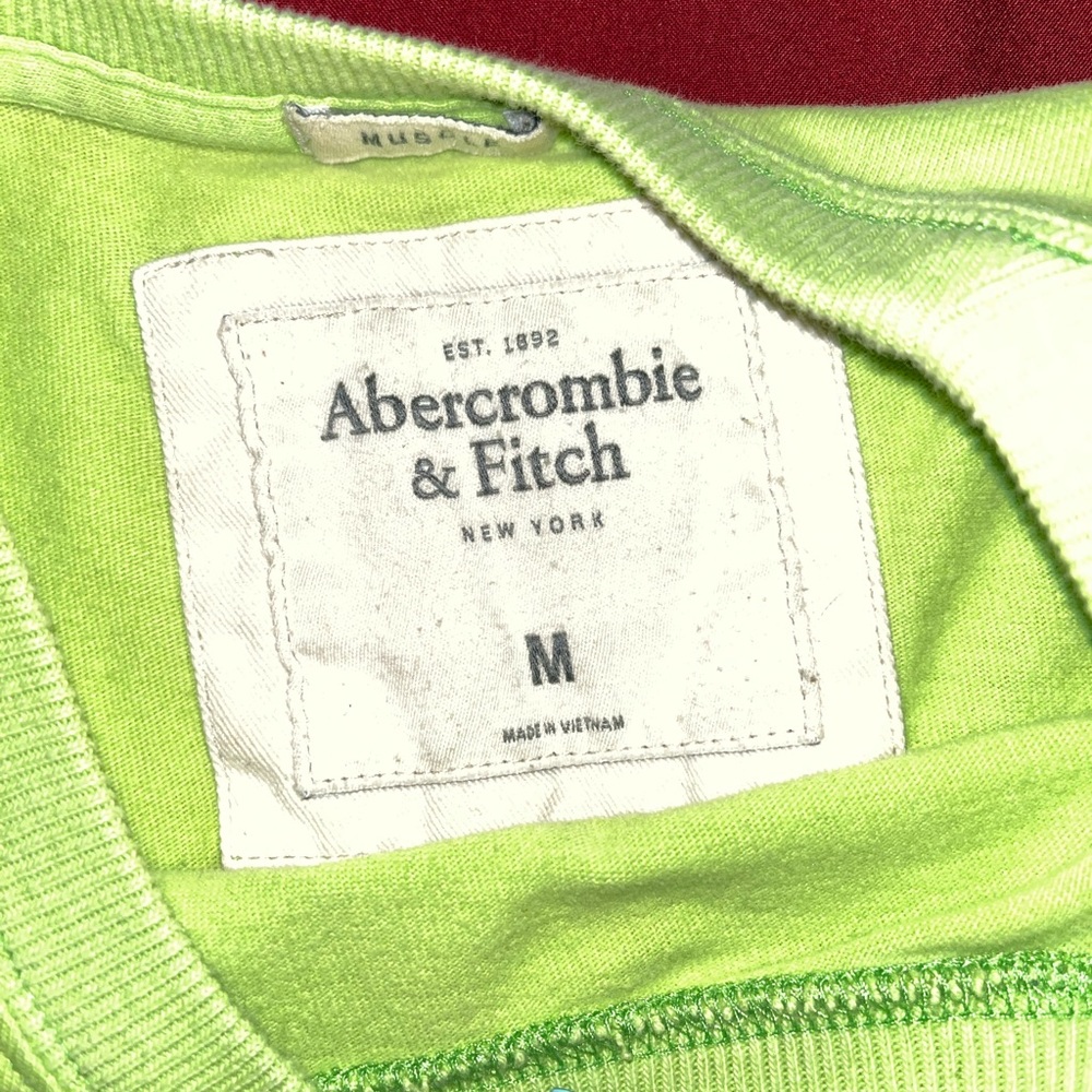 A & F tee - Picture 3 of 3